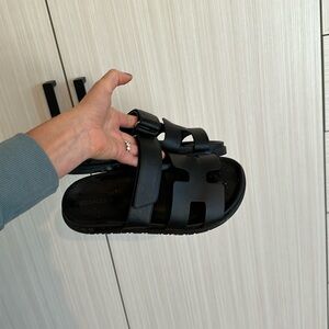 Hermes sandal leather- black Chypre women